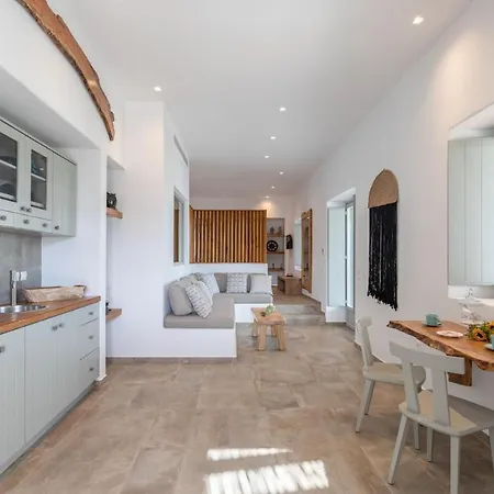 Almi In Mykonos تورلوس