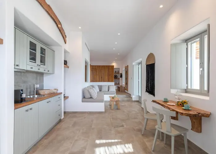 Almi In Mykonos Tourlos